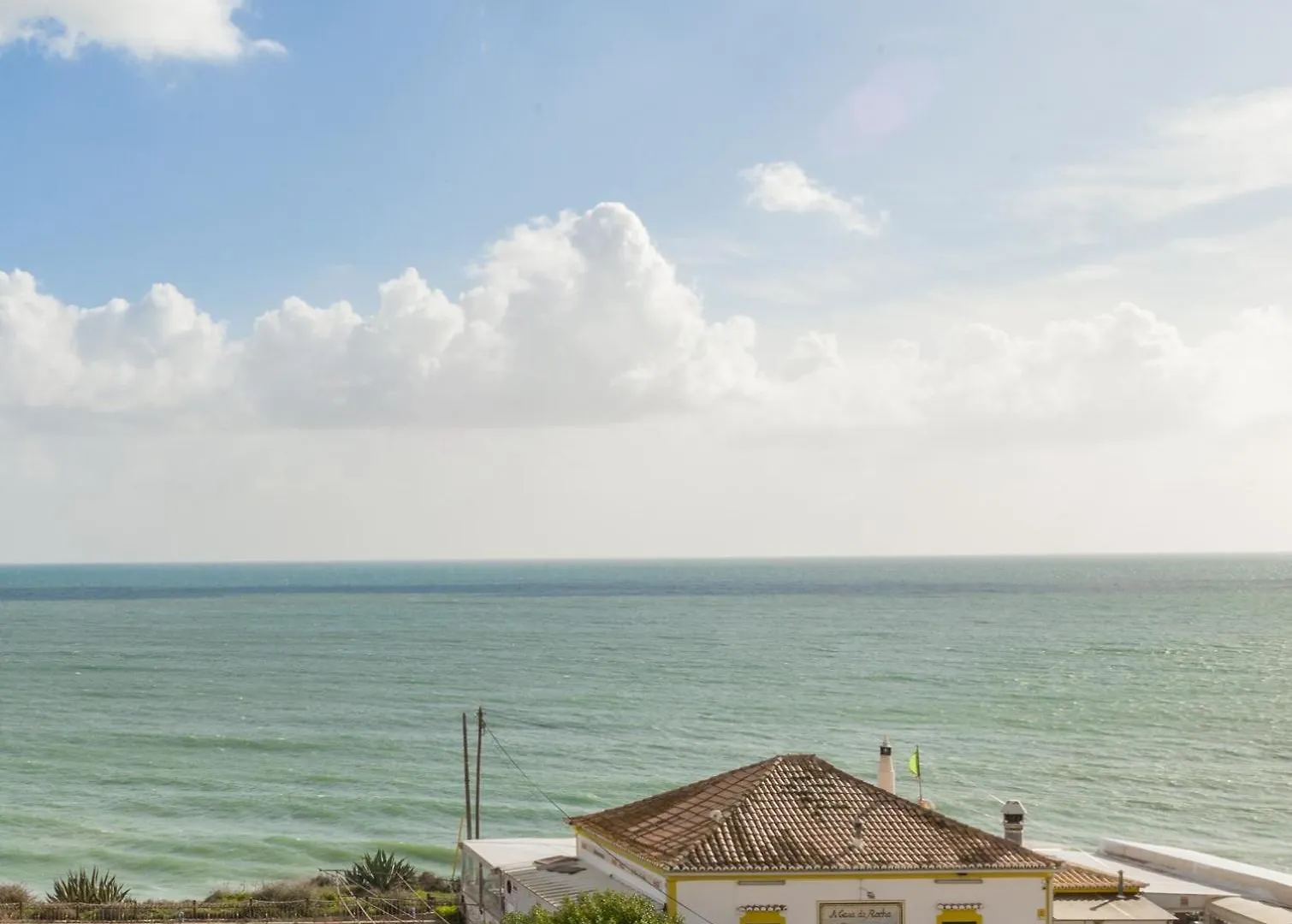 Rocha Praia Mar Beach Front Line Bay 0*, Portimao