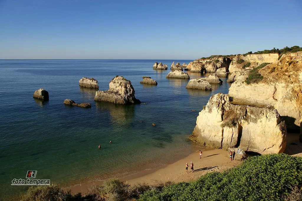 Rocha Praia Mar Beach Front Line Bay 0*, Portimao